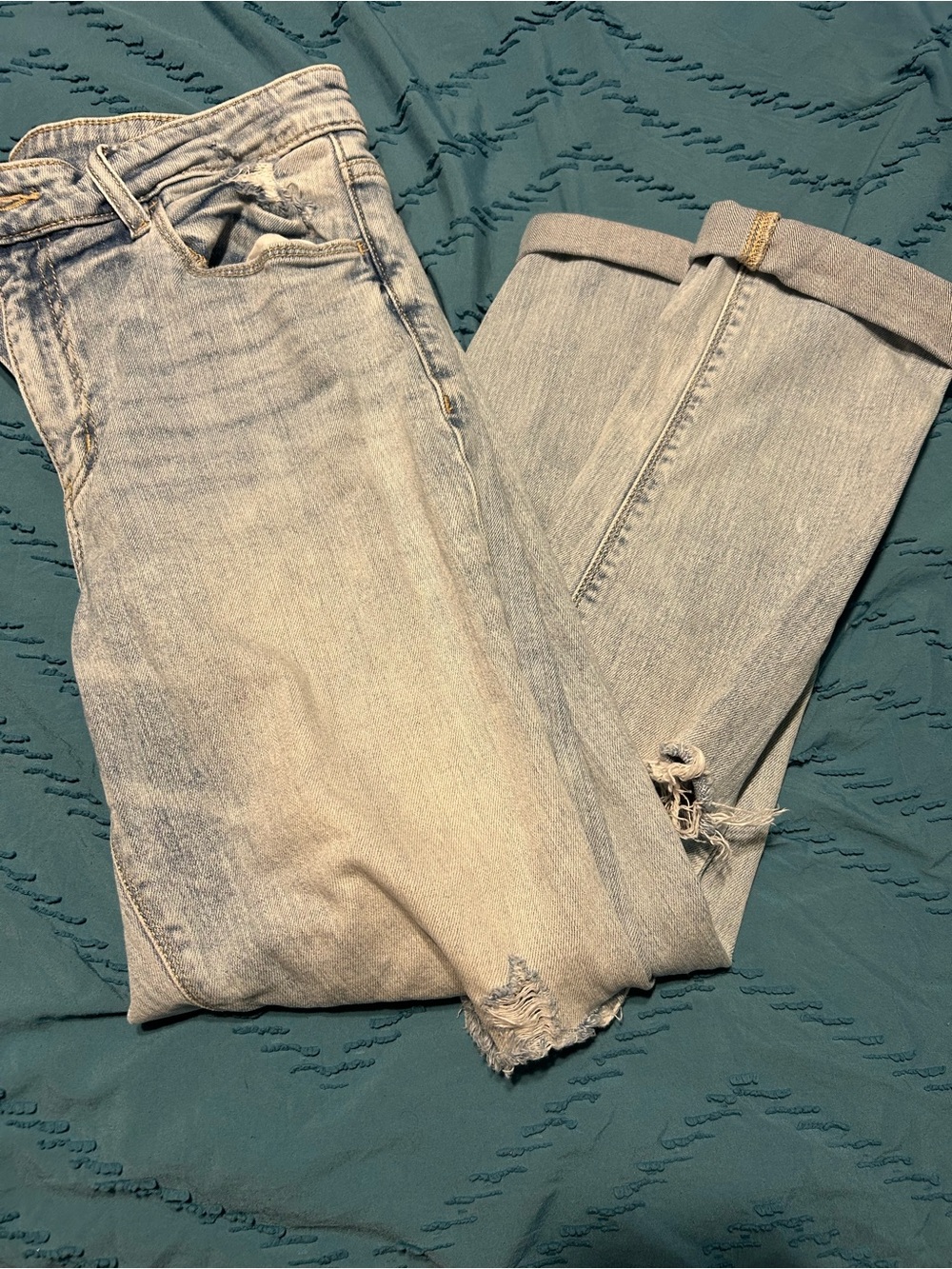 Light Blue Women's Boyfriend Jeans with Distressed Hem